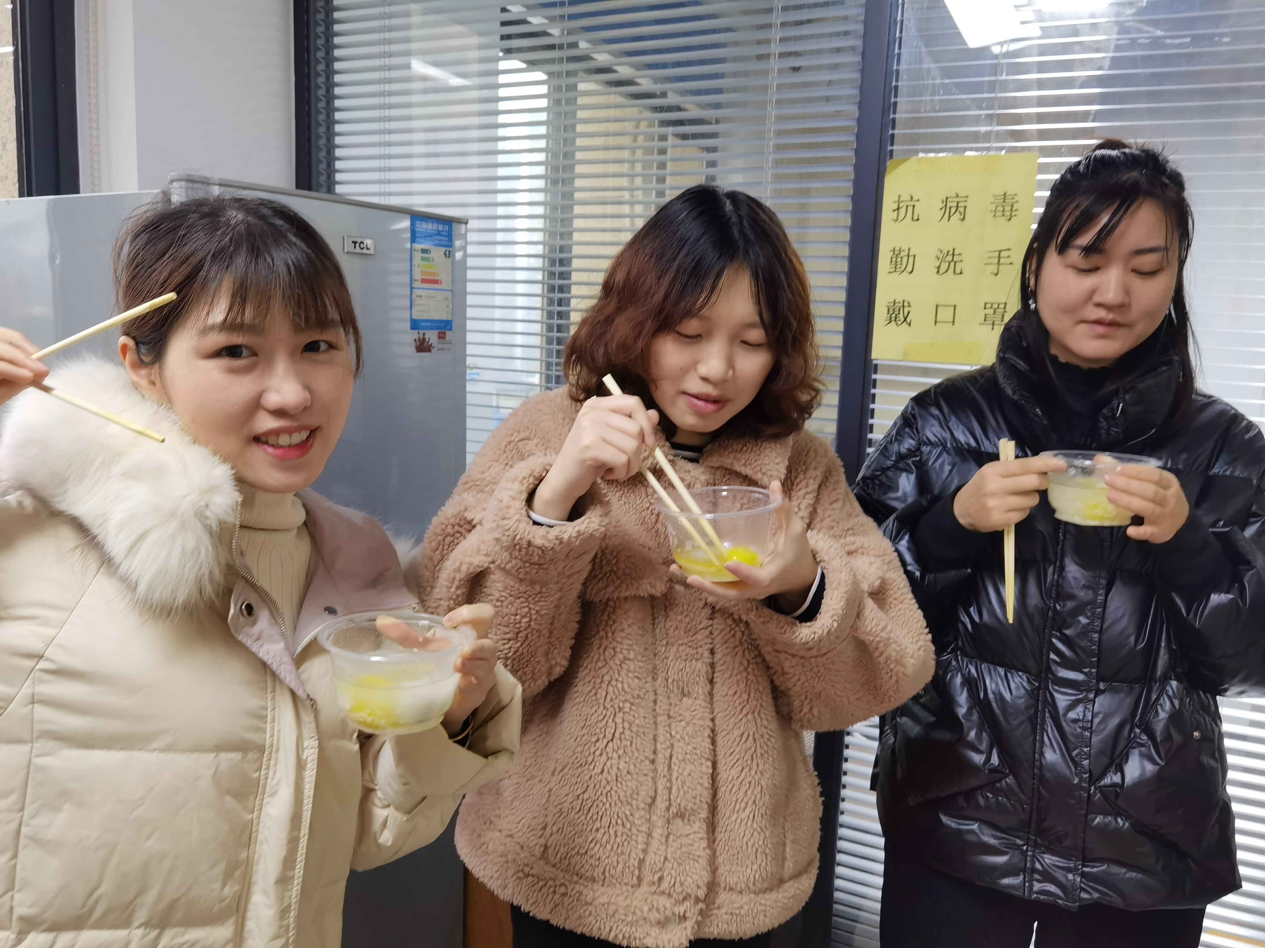 暖心元宵，蘑菇传媒视频為大家煮湯圓！